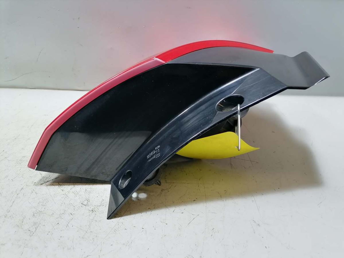 Mitsubishi Colt Z30 original R&uuml;cklicht R&uuml;ckleuchte Schlossleuchte links 3-T&uuml;rer Bj.2006